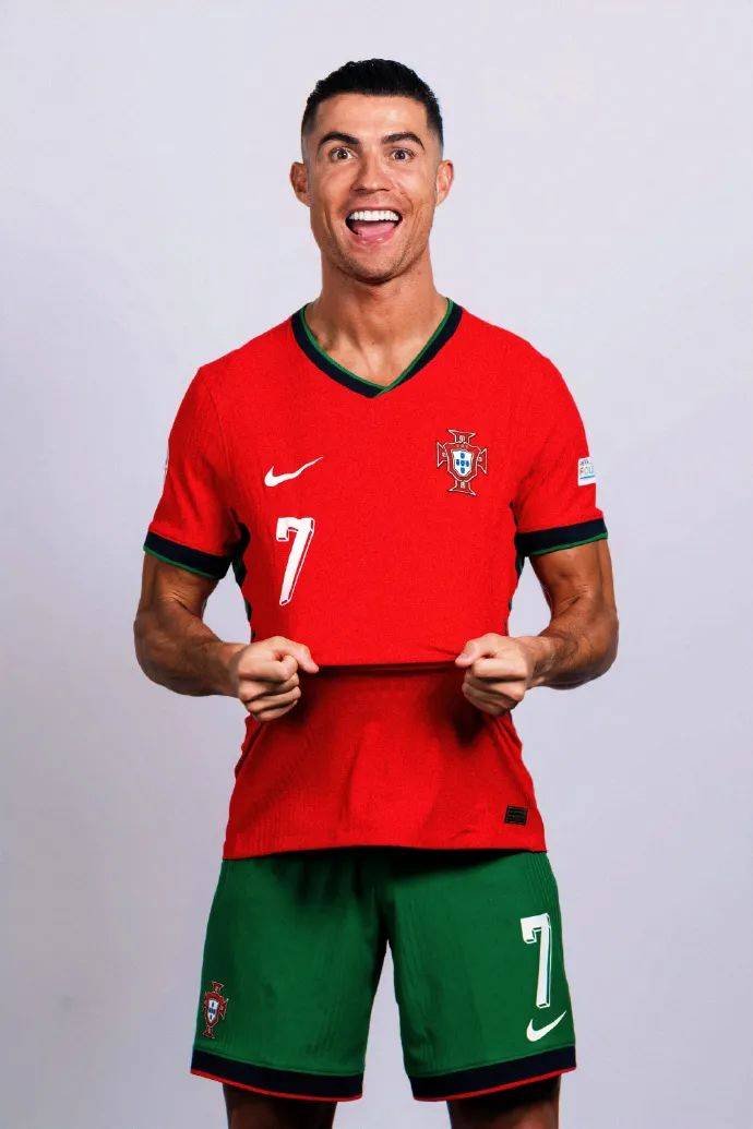 记者：兰克尔-泽擅空手套白狼，找朴志洙要落场球衣而不是换