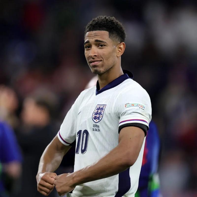 足球世界杯票务系统再次崩溃，球迷疯狂涌入