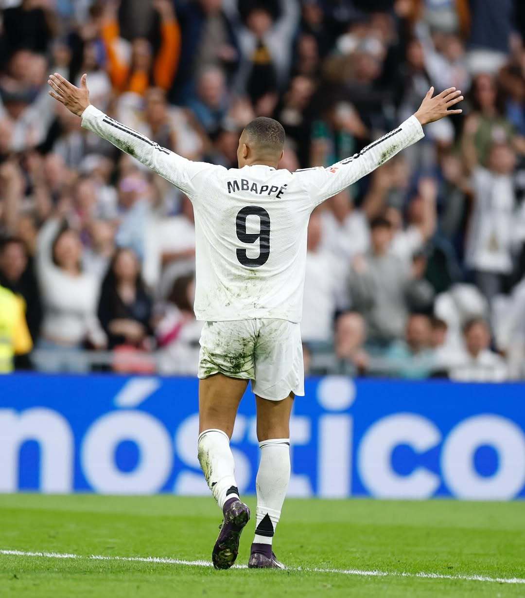 西甲-姆巴佩帽子戏法 皇马3-0客胜巴拉杜利德（西甲：姆巴佩戴帽，皇马客场3-0击败巴拉杜利德）