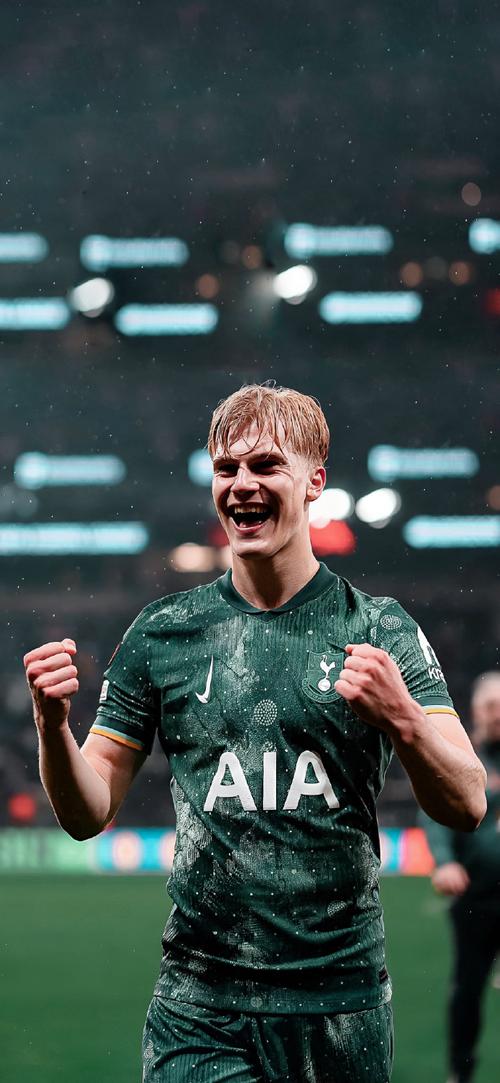 湖人浓眉哥篮下统治锁定胜利