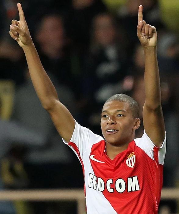 BBC：沙特仍有兴趣签下萨拉赫，球员在利物浦已连续两场替补