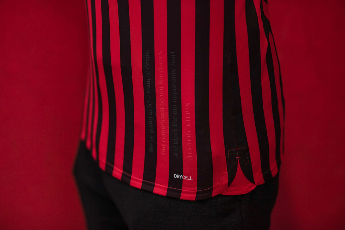 官方：38岁洛里与洛杉矶FC达成1+1续约协议